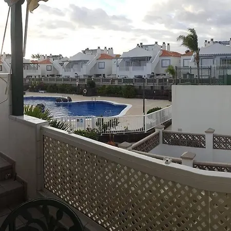 Private With Roof Terrace * アロナ